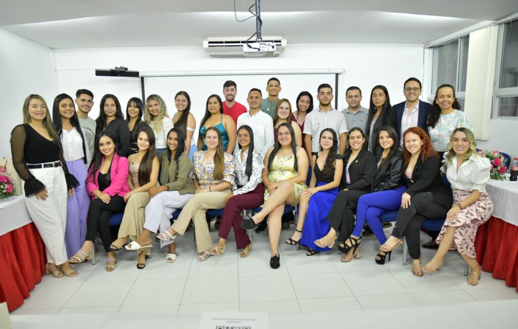 Ceremonia de imposición de botones FCAE - UFPSO 2023-I